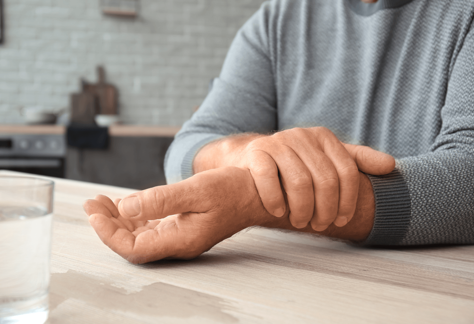 does neurontin help tremors